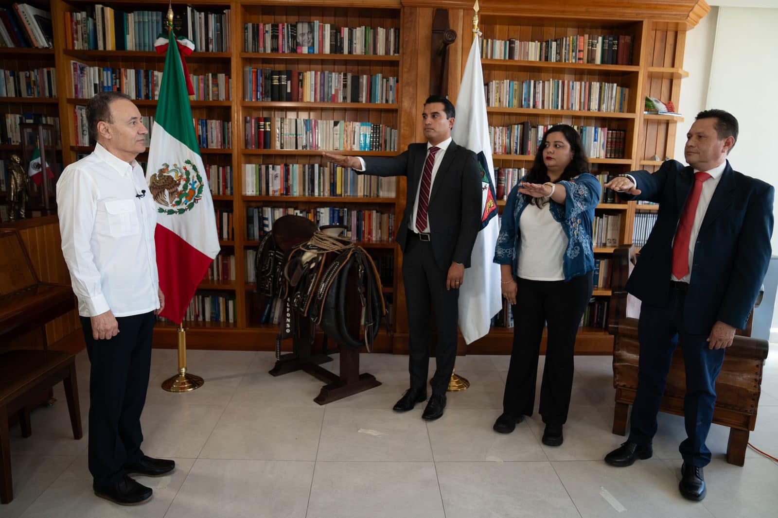 Toma Protesta el Gobernador Alfonso Durazo a Integrantes de su Gabinete: Froylan Gámez, Lizeth Vásquez y Luis Osuna