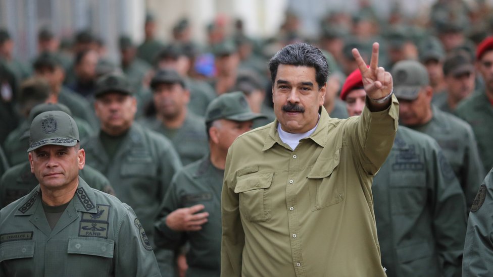 Fuerza Armada de Venezuela denuncia golpe de Estado; manifiesta apoyo a Maduro 