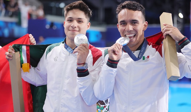 México Brilla en los Juegos Olímpicos de París 2024: Osmar Olvera y Juan Celaya Ganaron Plata en Clavados Sincronizados