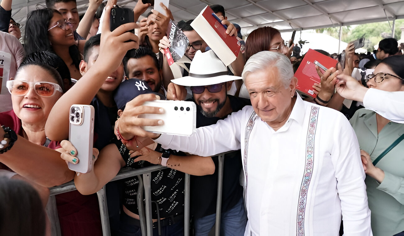 Cada mes salen de la pobreza 100 mil personas en México, afirma presidente López Obrador