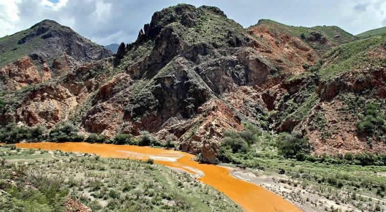 El desastre ambiental que ocasionó mina de Larrea en Sonora no tendrá ‘carpetazo’