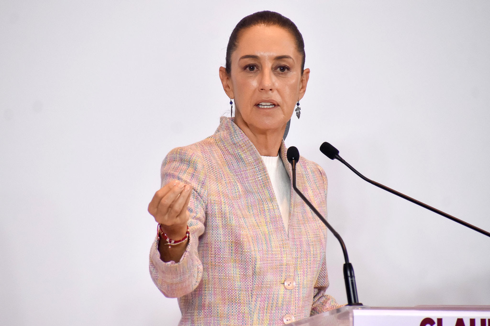 Claudia Sheinbaum critica a Claudio X. González: “Es un ‘junior tóxico’ que quiere controlar la SCJN”