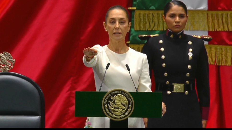 Claudia Sheinbaum Rinde Protesta como la Primera Presidenta de México