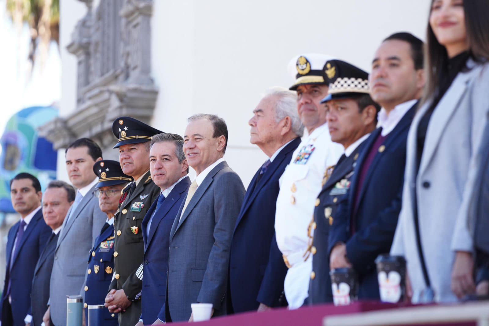 Gobernador Durazo acompaña a 5 mil jóvenes en el desfile por el 114 aniversario de la Revolución Mexicana