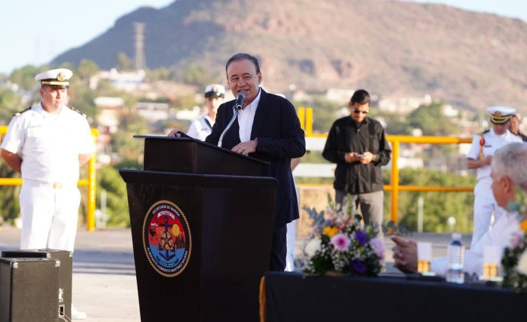 Gobernador Durazo potencia al Puerto de Guaymas con primer barco para mantenimiento de rutas marítimas en México