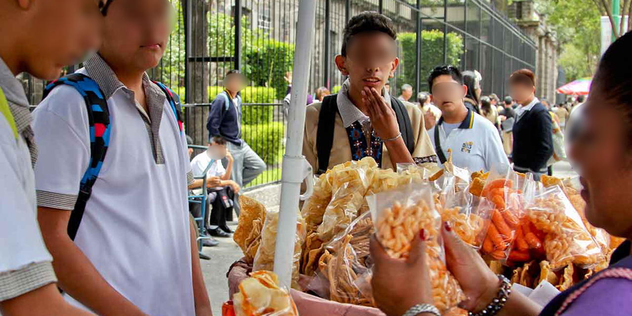 Eliminación de comida ‘chatarra’ de escuelas… entre dudas… ¿y mentiras?