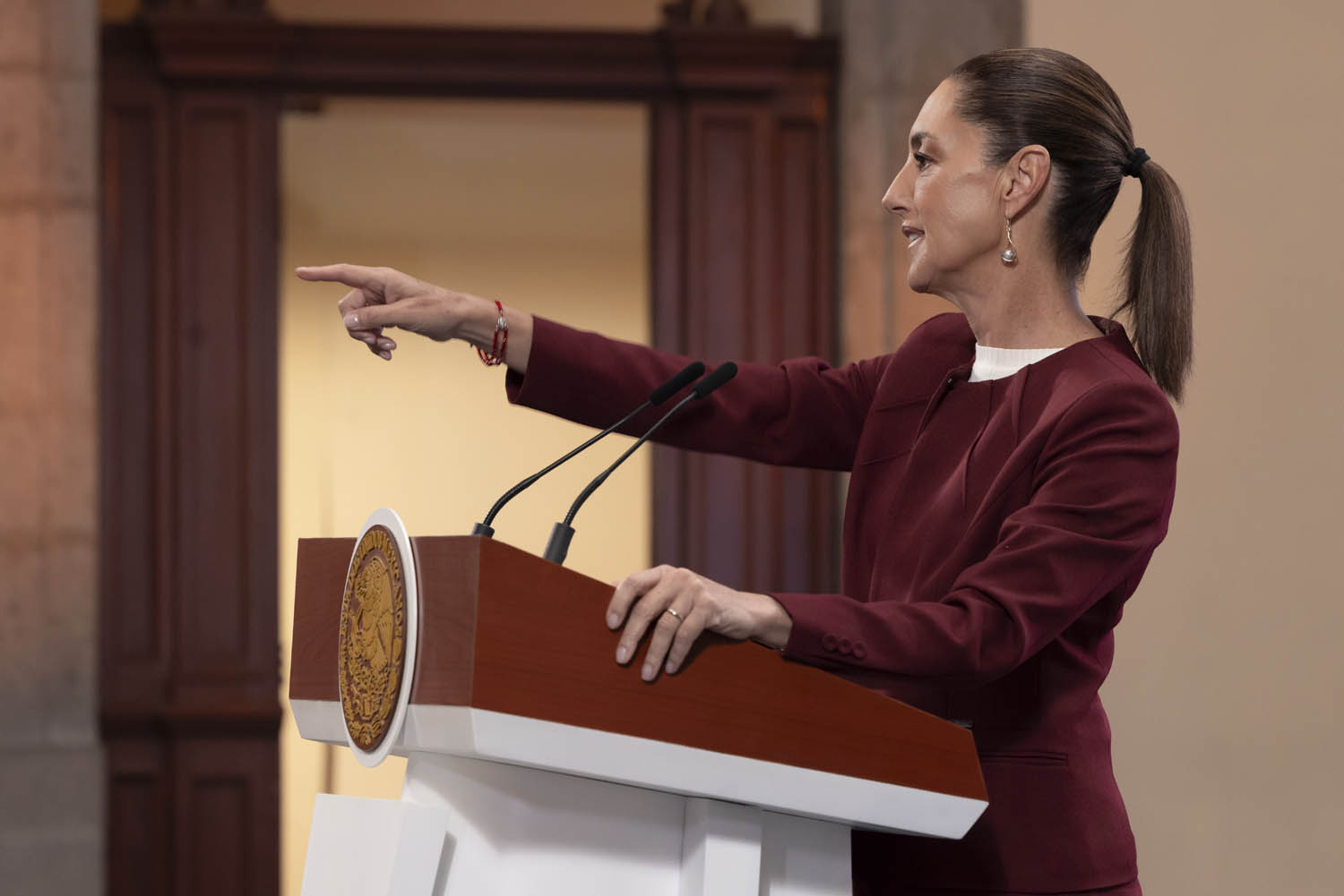 México rechaza cierre unilateral de frontera por gusano barrenador: Sheinbaum