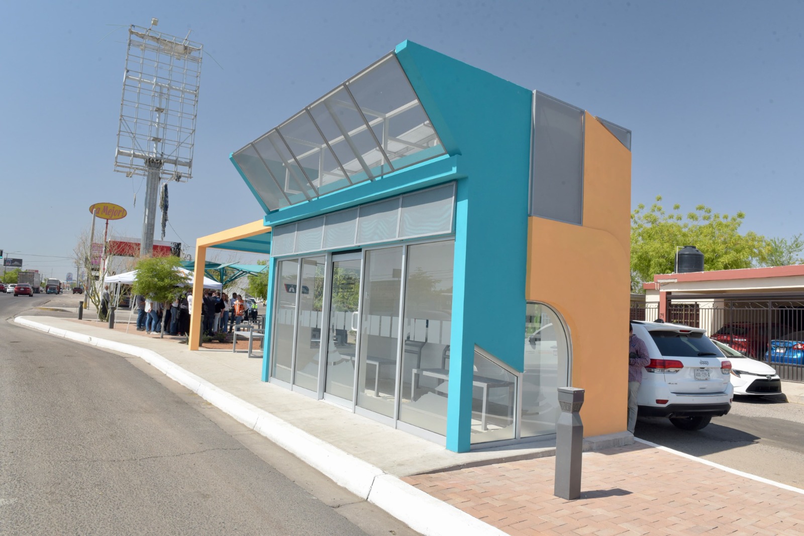 Apertura de primeras paradas de camión refrigeradas y con videovigilancia