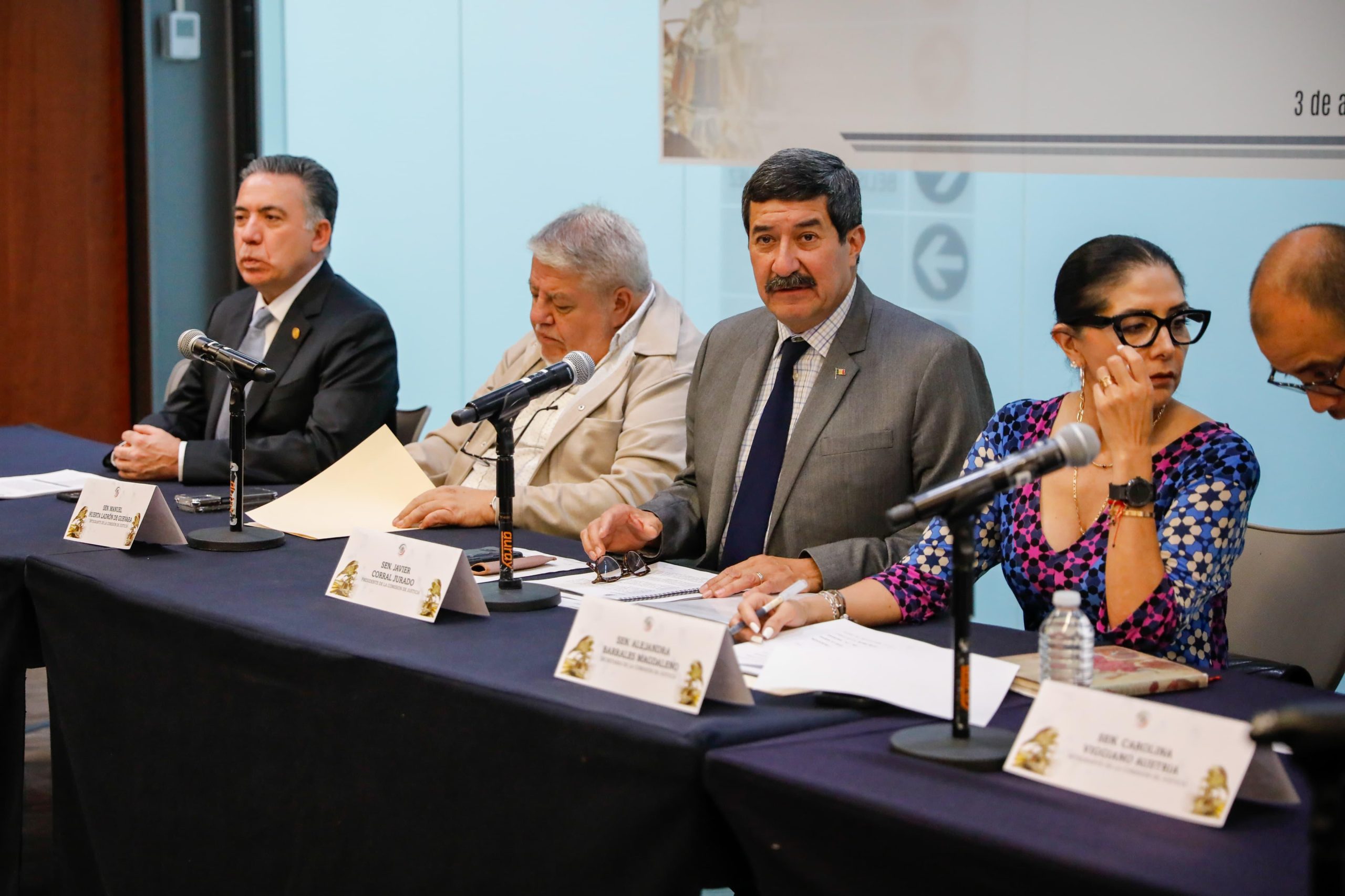 Asegura Javier Corral que se hizo una reconfiguración profunda del dictamen de telecomunicaciones  