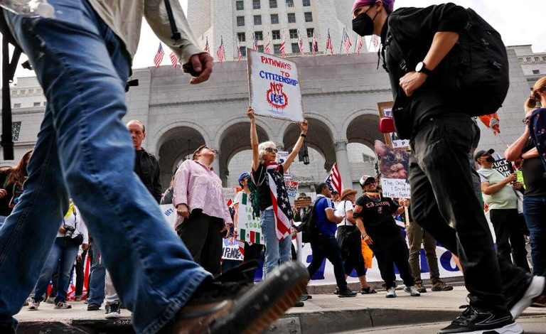 Muere manifestante baleado durante protestas contra Trump en Utah, EU