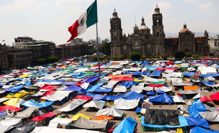Sheinbaum descarta represión contra la CNTE… sigue el diálogo