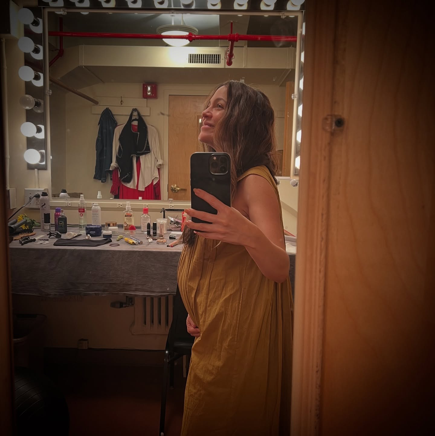 Natalia Lafourcade anuncia embarazo en plena gira Cancionera: “Seguimos creciendo”