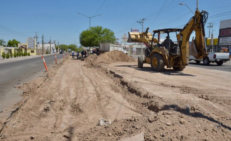 Se agregará un carril de vuelta a izquierda en Las Quintas y Camino del Seri