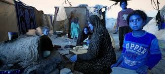 Los palestinos se desploman de hambre por las calles de Gaza