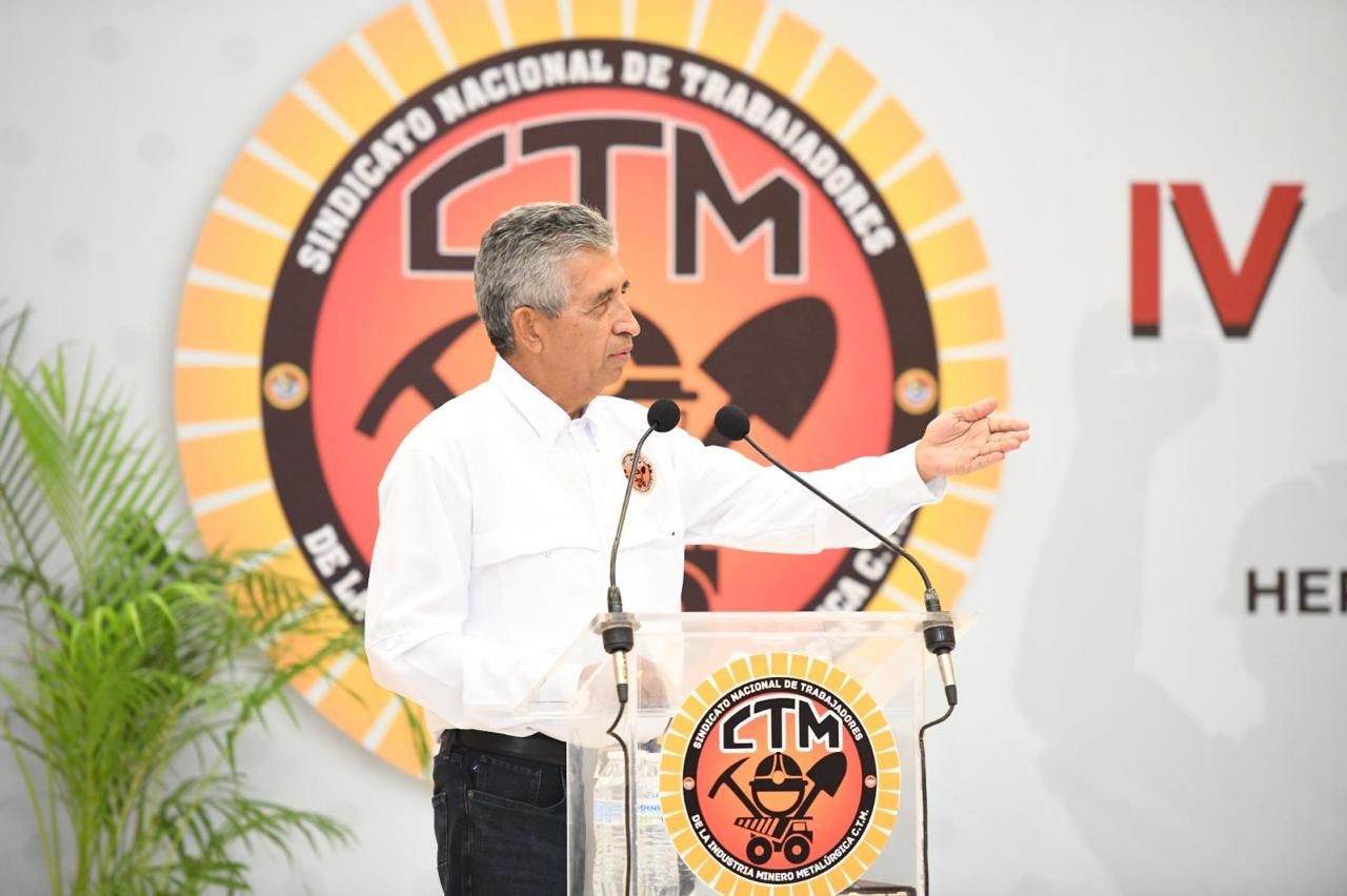 Ratifican a Javier Villarreal como Líder del Sindicato Minero de la CTM