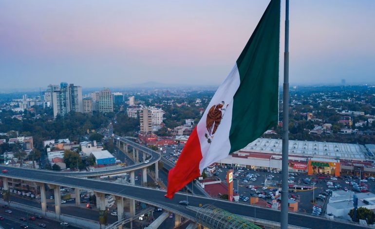 Banxico mejora expectativa de crecimiento para 2025