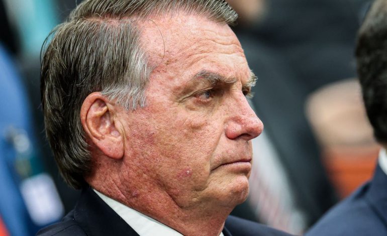 27 años de cárcel a expresidente Jair Bolsonaro por intento de golpe de Estado