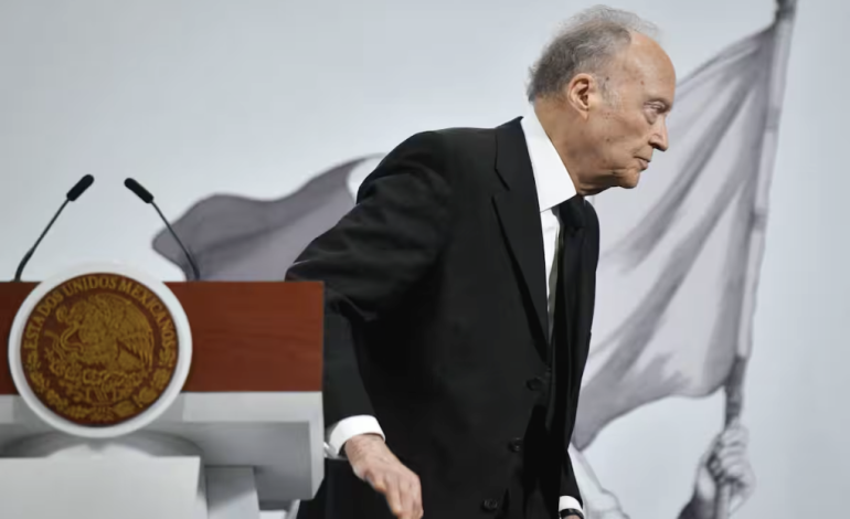 Renuncia Alejandro Gertz Manero como Fiscal General; buscará ser embajador