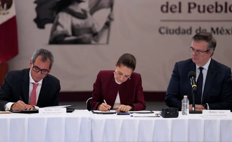 Se reduce 4.7% el costo de canasta básica, celebran Sheinbaum y empresarios