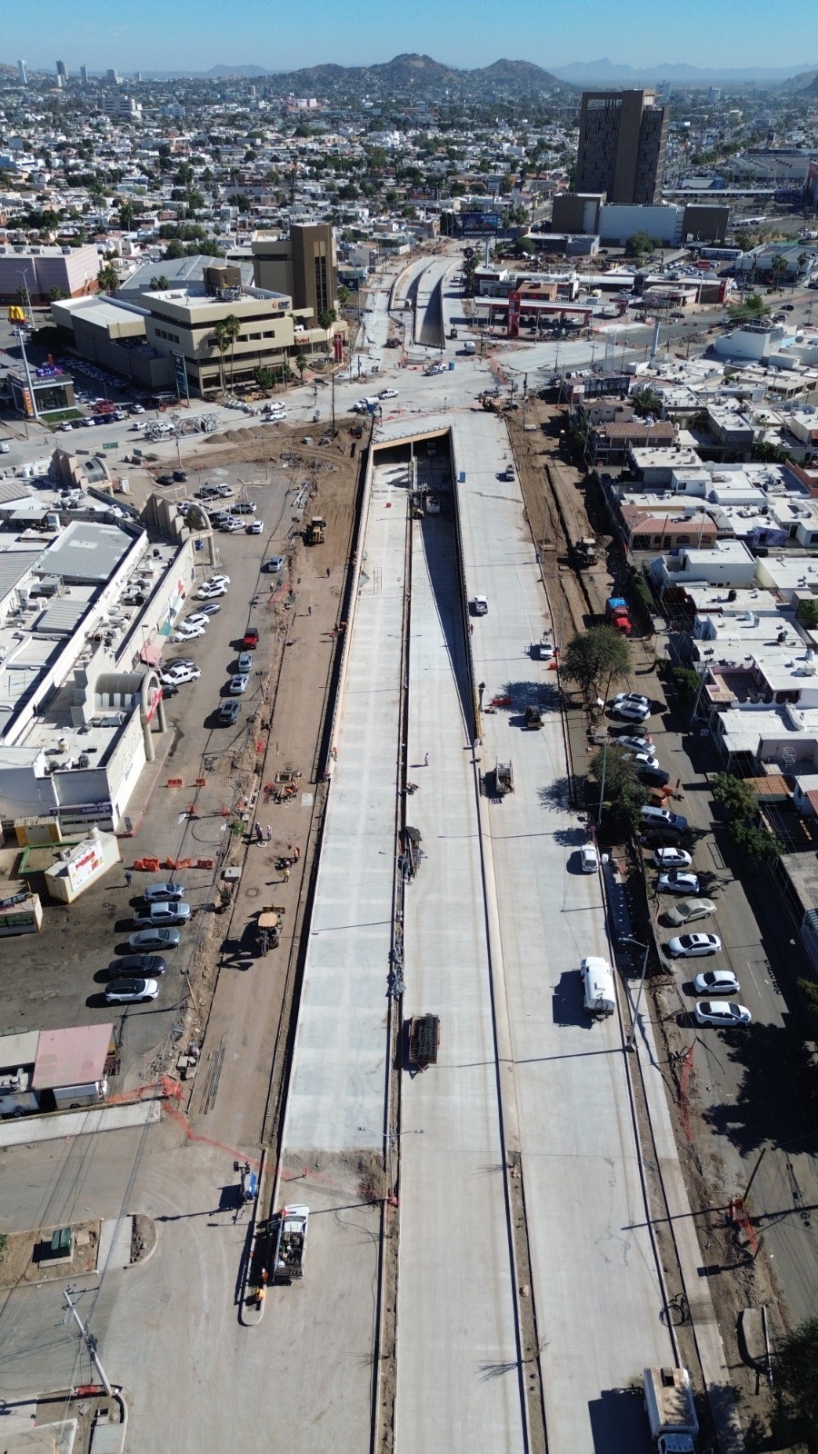 Paso a desnivel de Colosio y Solidaridad registra 90% de avance: Toño Astiazarán