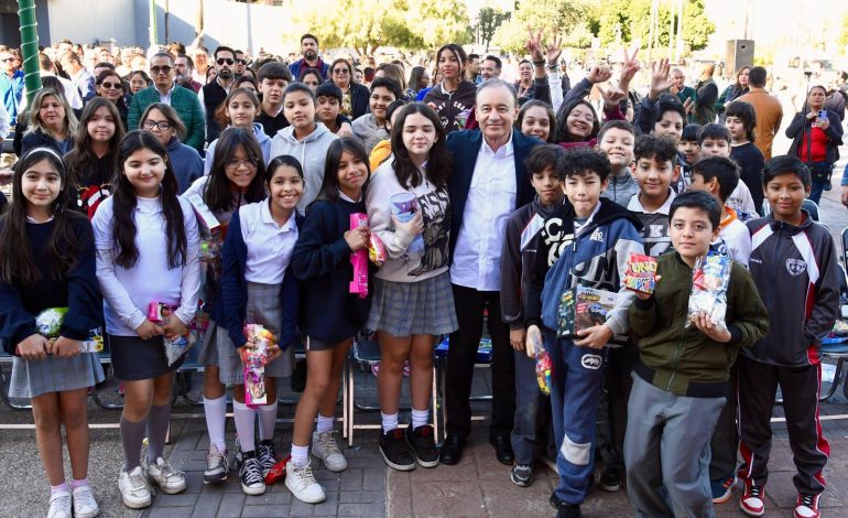 Durazo lleva alegría y bienestar a miles de familias con el Operativo Navideño