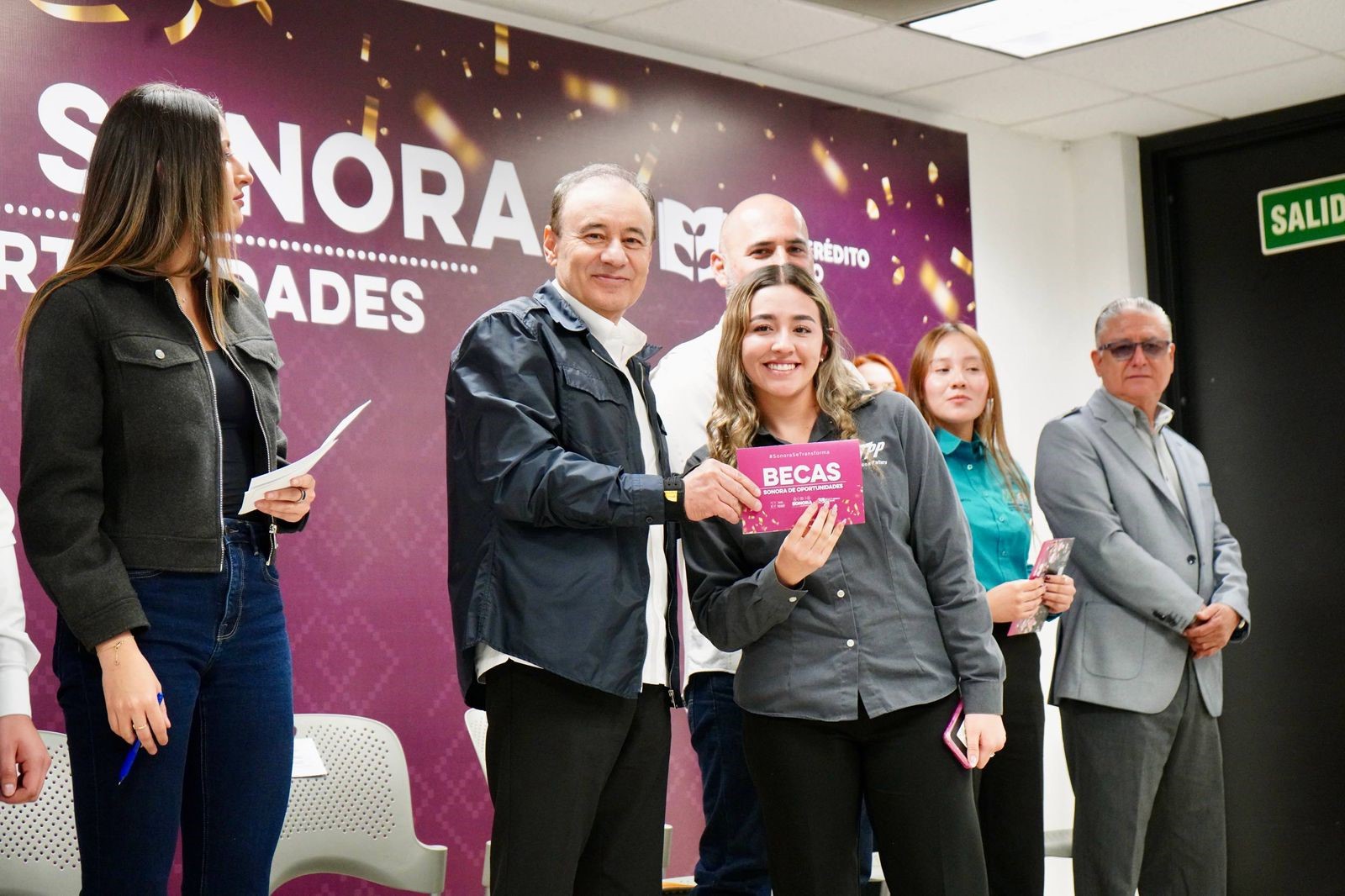 Gobernador invierte más de mil millones en acciones estratégicas en Puerto Peñasco