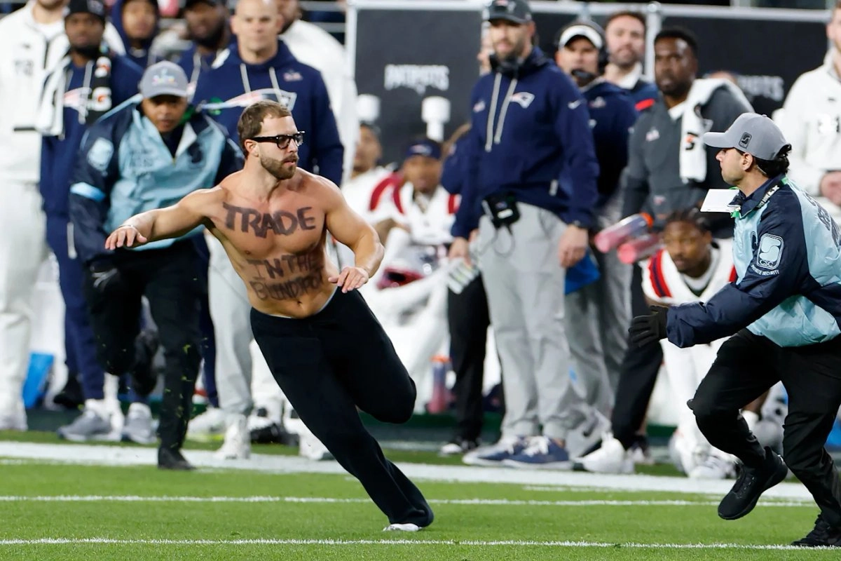 Ganan Halcones Marinos la final más politizada de la NFL