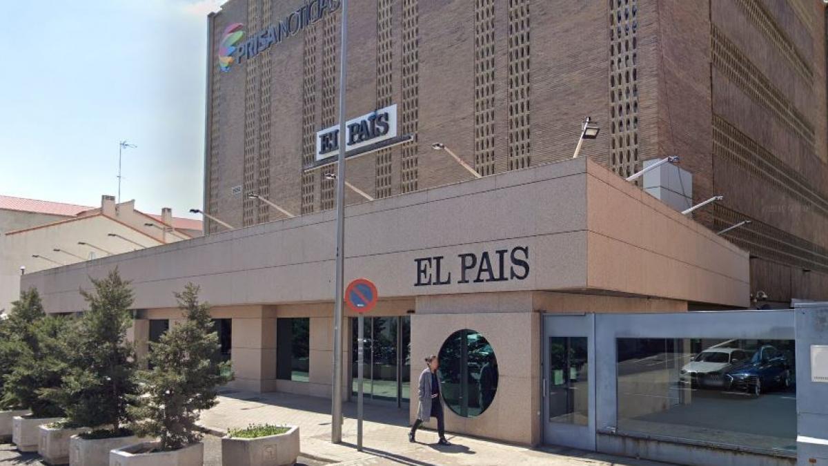 ‘El periódico de la democracia’, un libro sobre EL PAÍS, de Javier Cercas