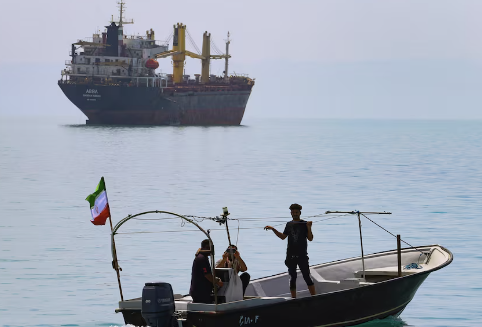 El precio del petróleo sube con fuerza tras el ataque a Irán