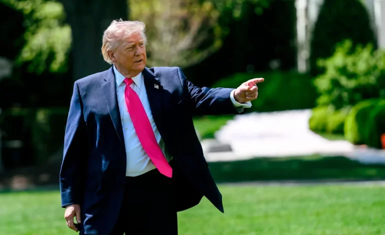 “No soy un pedófilo”: Trump estalla contra periodista por pregunta sobre nota de Cole