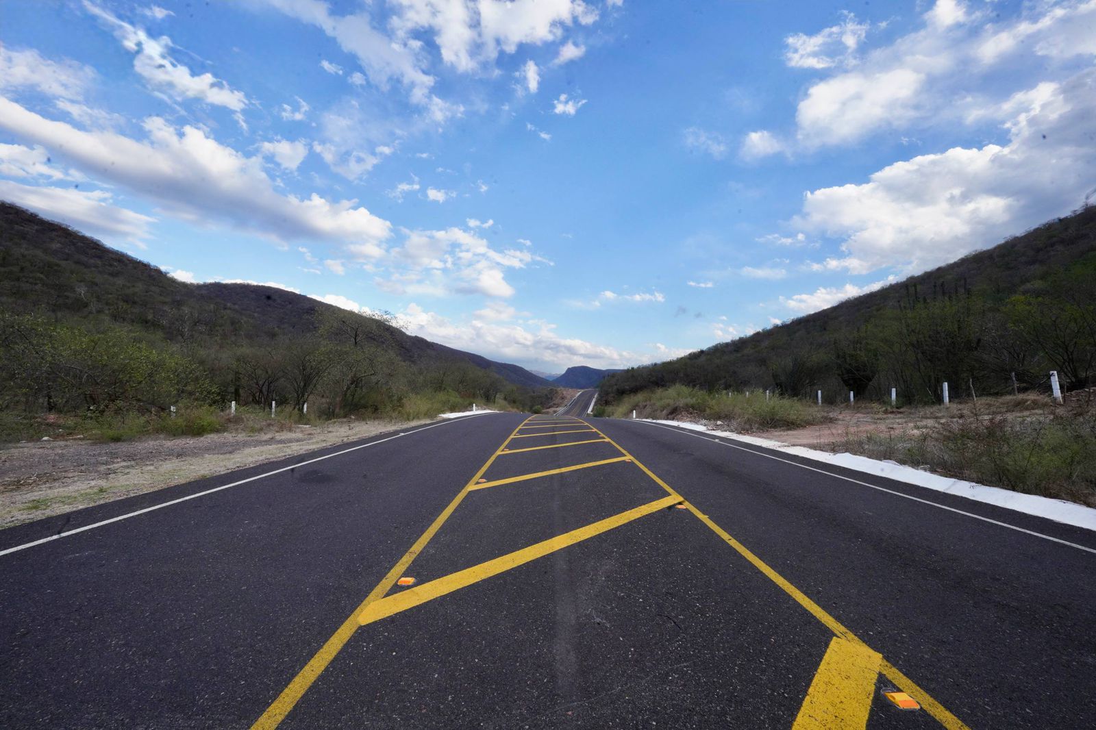 Durazo y Sheinbaum: inversión histórica de más de 10 mil mdp en carreteras para Sonora
