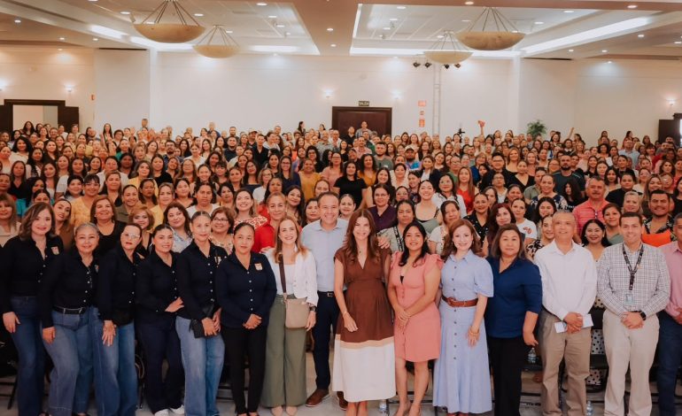 Destacan Toño Astiazarán y Patty Ruibal labor de voluntarias en programa Desayunos Escolares