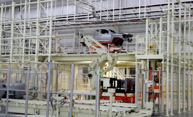 La incertidumbre del T-MEC ya cobra factura; Toyota se lleva la Tacoma a Texas