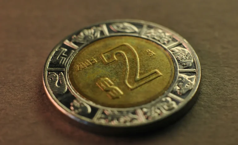 Peso gana ante el avance diplomático entre Estados Unidos e Irán