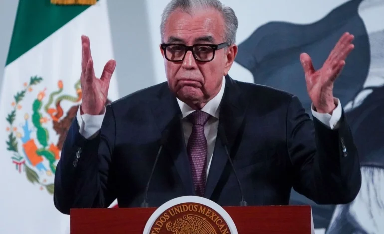 Morena se deslinda de la decisión de Rocha Moya de regresar a gobernar Sinaloa